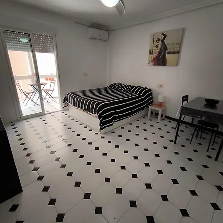 Apartment Tango *